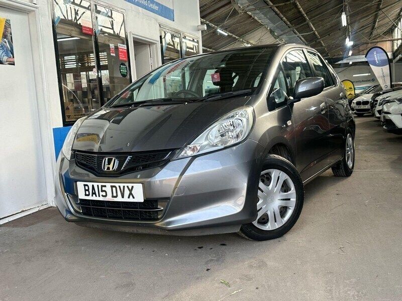 Grey Used 2015 Honda Jazz SE Hatchback | £5,995 (Good price) - Image 1/4