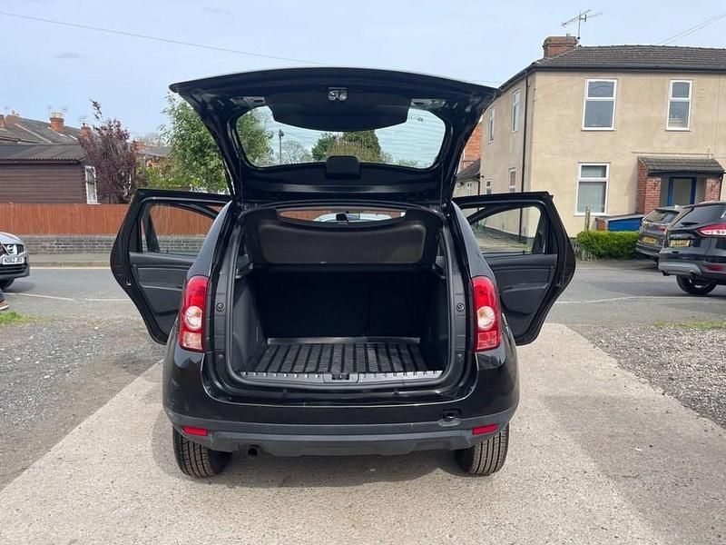 Used Dacia Duster Ambiance 110 HP (80 kW) 2015 Black SUV