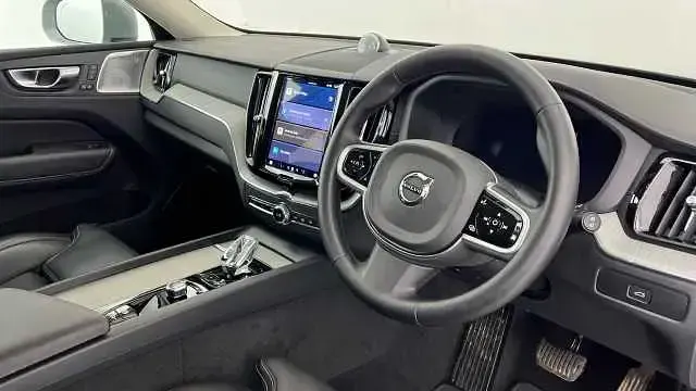 Second-hand Volvo XC60 Ultra 247 CP (181 kW) 2025 Gri SUV