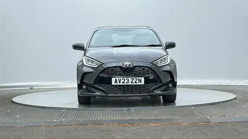 Used Toyota Yaris Hybrid Sport 116 HP (85 kW) 2023 Black Hatchback