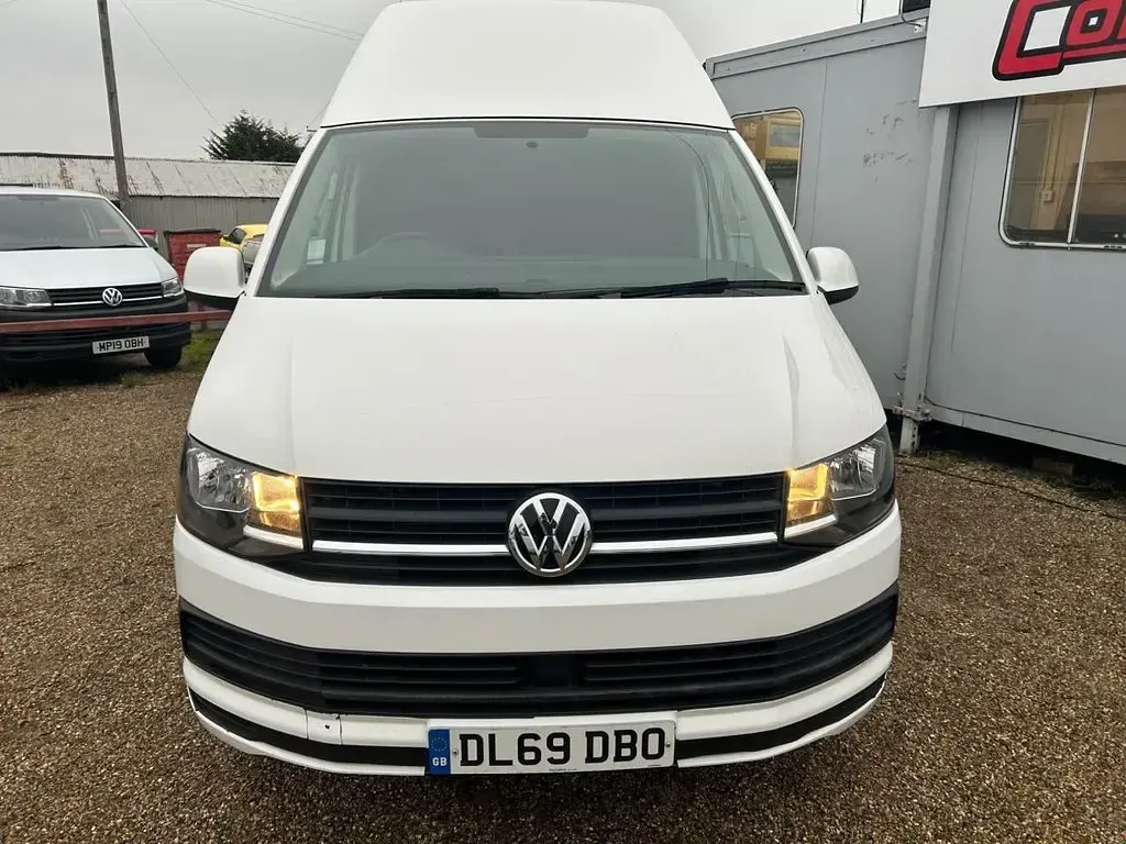 Used VW Transporter Trendline 102 HP (75 kW) 2019 White Van