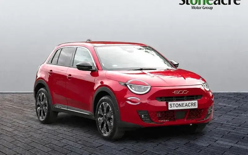Used Fiat 600 136 HP (100 kW) 2025 SUV