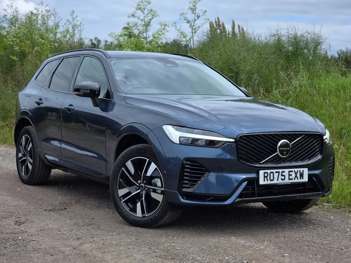 Used Volvo XC60 Plus 2025 Blue SUV