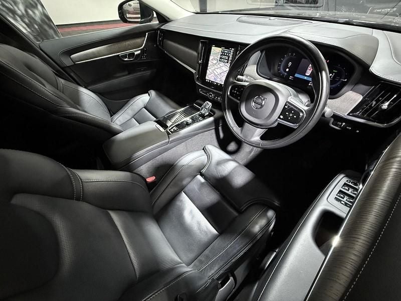 Used Volvo S90 Inscription 390 HP (286 kW) 2022 Black Sedan