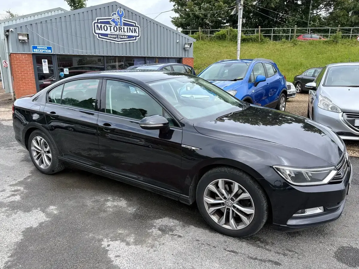 Used VW Passat S 120 HP (88 kW) 2017 Black Sedan