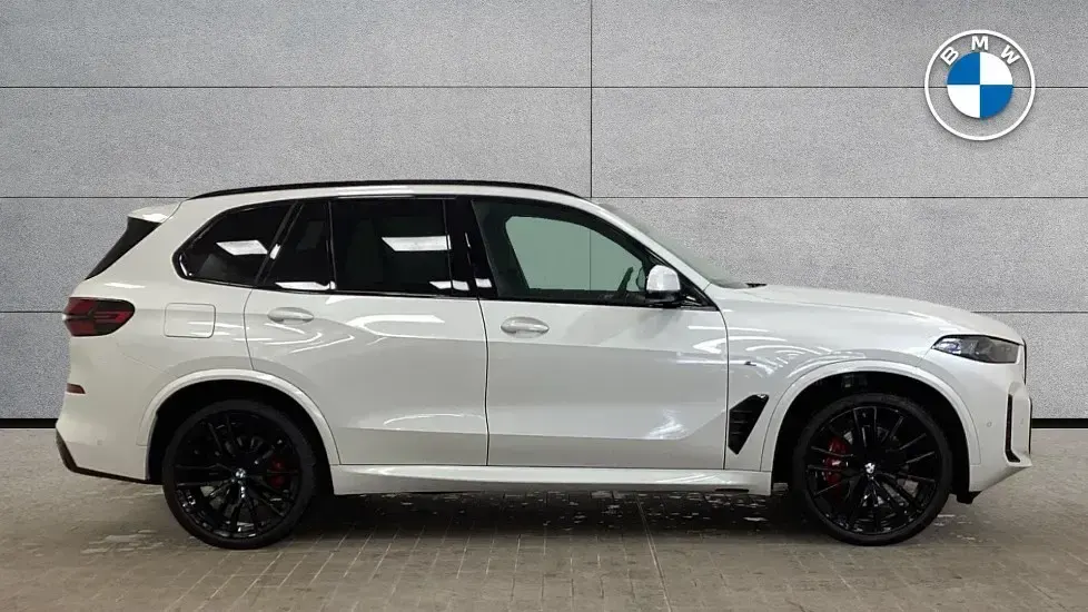 Used BMW X5 M Sport 294 HP (216 kW) 2025 White SUV