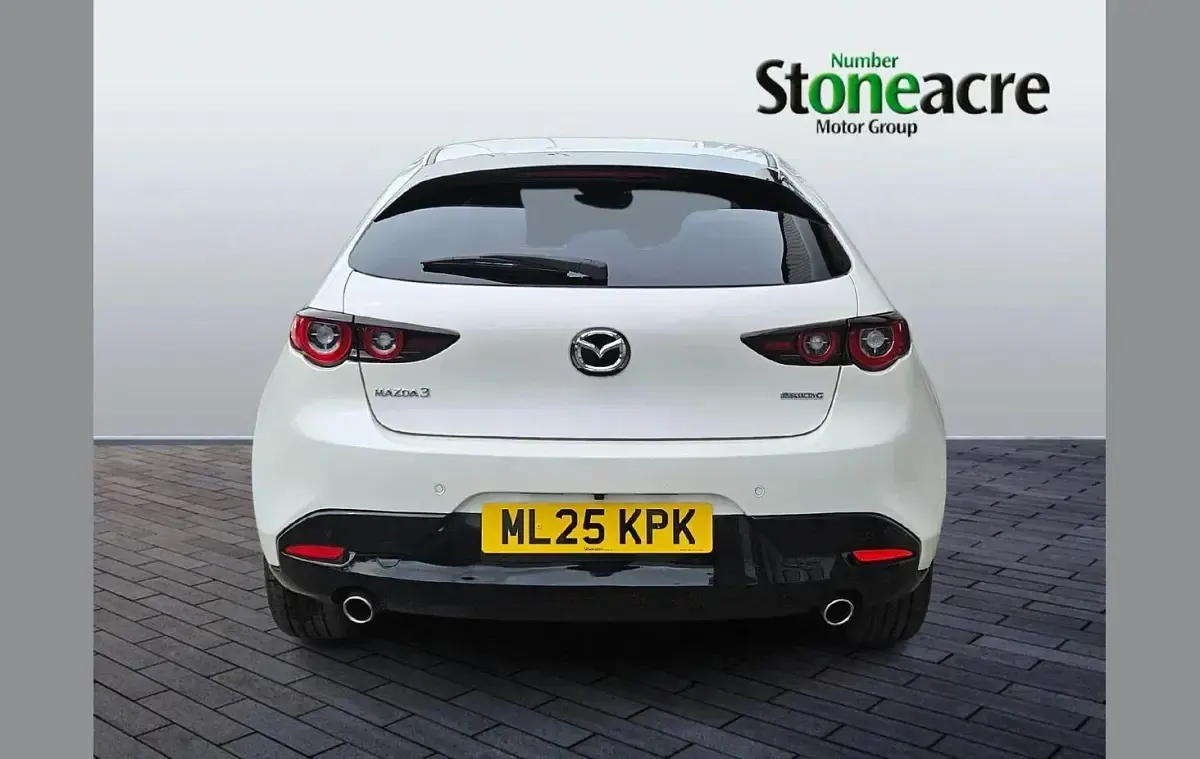 Used Mazda 3 Exclusive-Line 140 HP (102 kW) 2025 White Hatchback