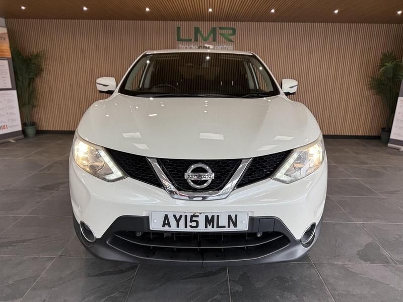 Used Nissan Qashqai N-TEC 110 HP (80 kW) 2015 White SUV