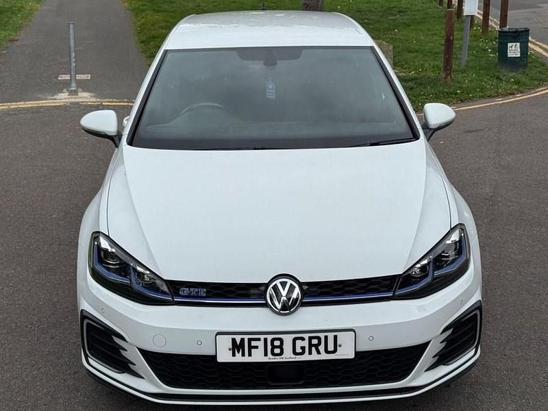 Used VW Golf VII GTE 204 HP (150 kW) 2018 White Hatchback