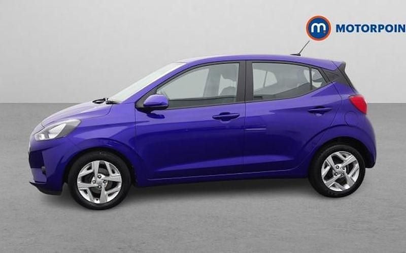 Used Hyundai i10 SE 67 HP (49 kW) 2023 Hatchback