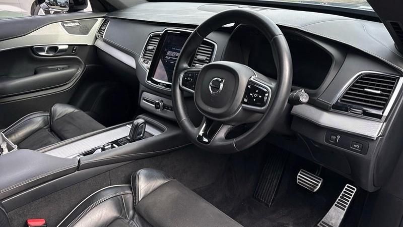 Used Volvo XC90 R-Design 250 HP (183 kW) 2021 Grey SUV