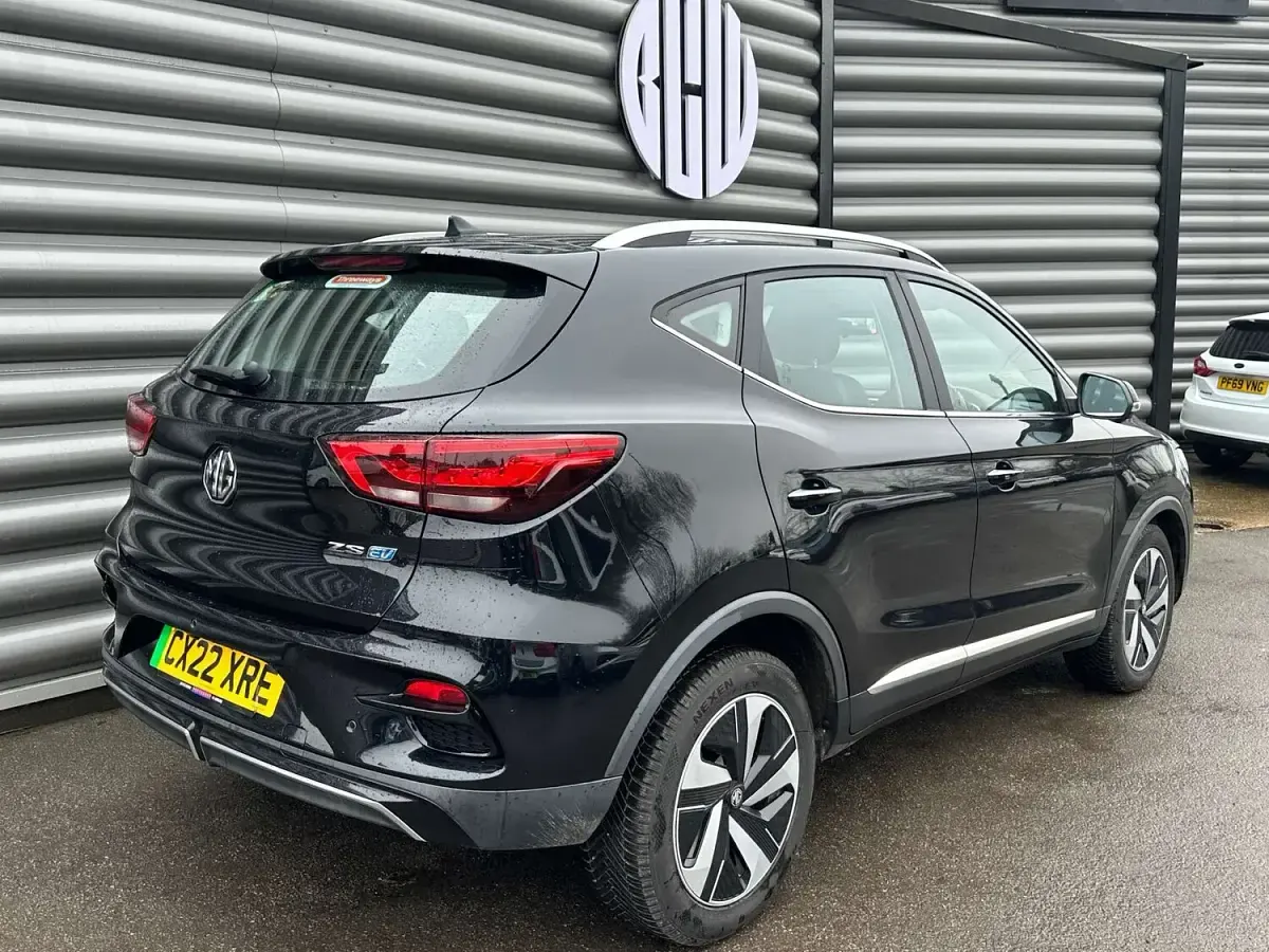 Used MG ZS Trophy 114 kW (156 HP) 2022 Black SUV