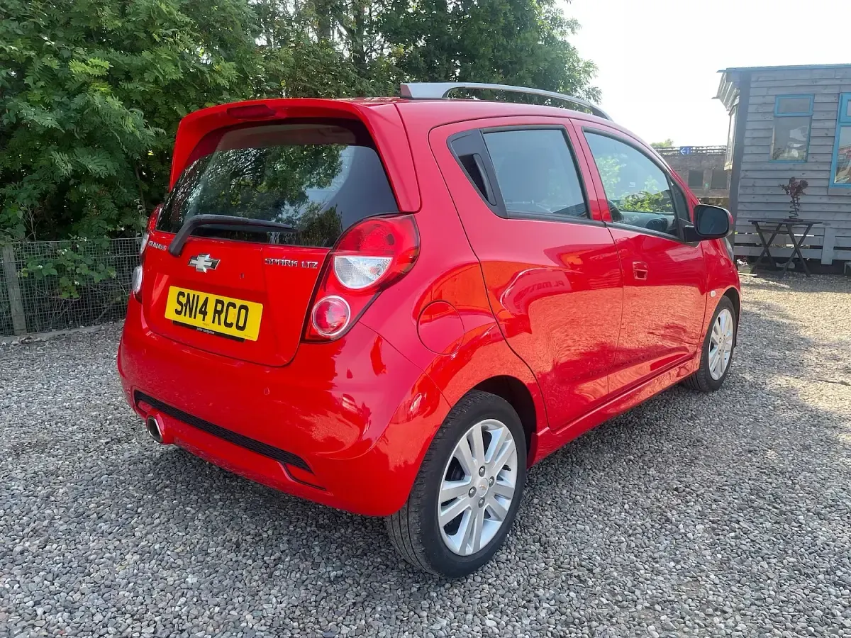 Used Chevrolet Spark LTZ 82 HP (60 kW) 2014 Red Hatchback