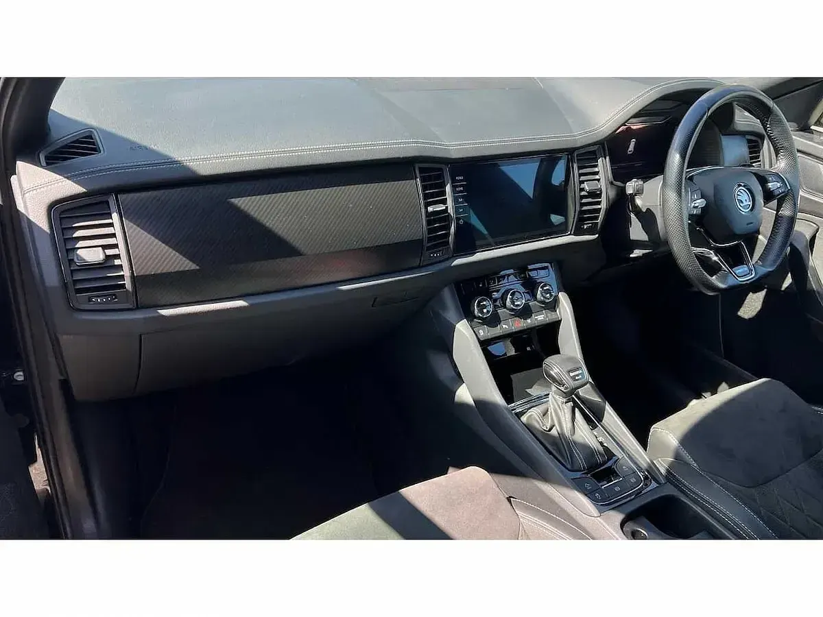 Used Skoda Kodiaq SportLine 200 HP (147 kW) 2023 Black magic pearl effect SUV
