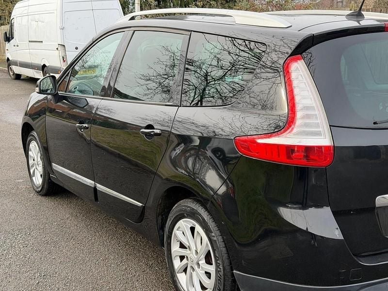 Used Renault Grand Scénic III Dynamique 110 HP (80 kW) 2014 Black MPV