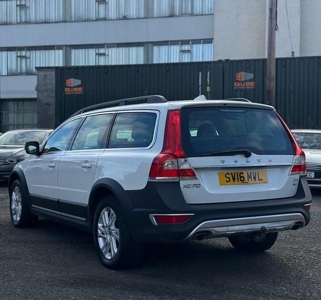 Usado Volvo XC70 SE 181 HP (133 kW) 2016 Branco SUV