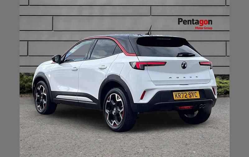 Used Vauxhall Mokka GS Line 130 HP (95 kW) 2022 White SUV