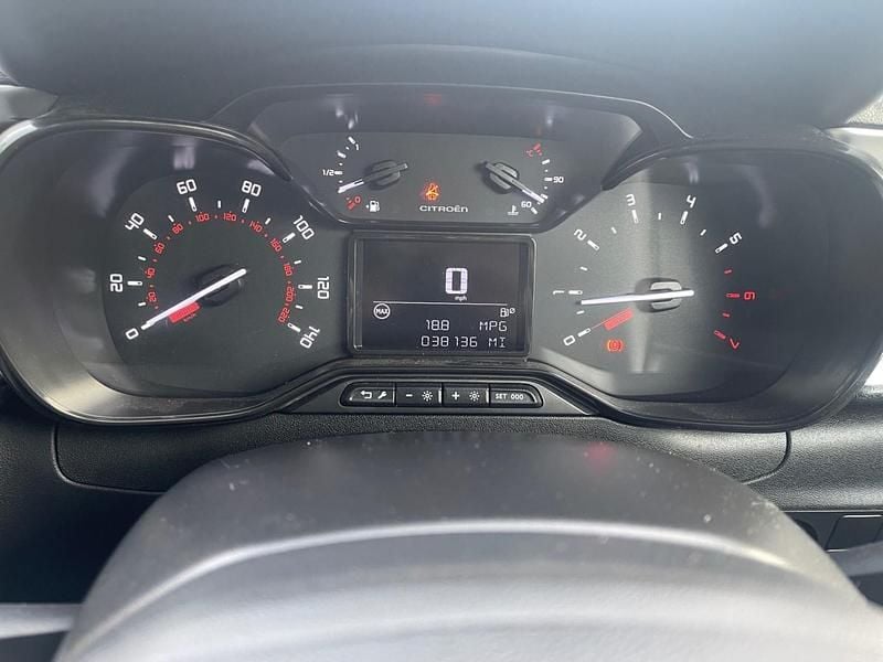 Used Citroën C3 Feel 2019 Orange Hatchback