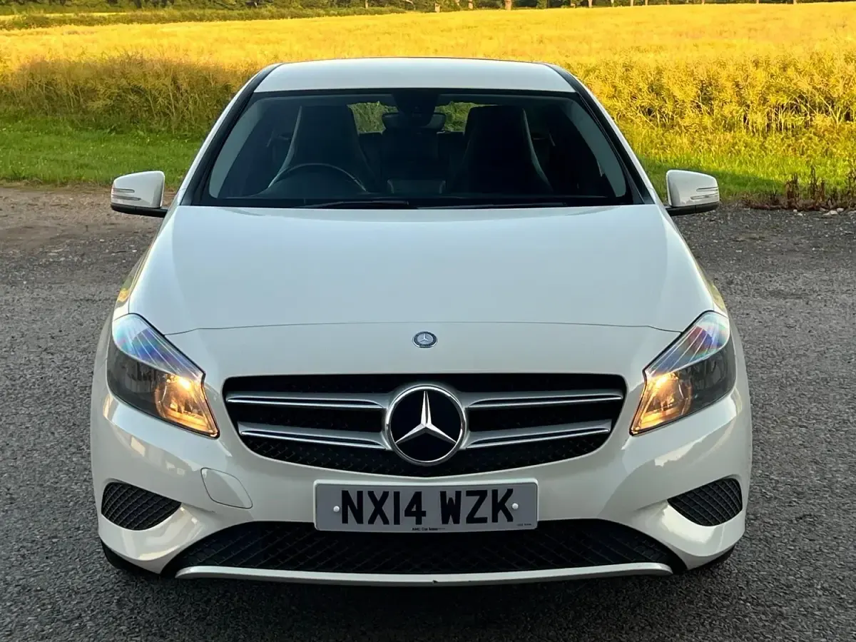 Used Mercedes A180 109 HP (80 kW) 2014 White Hatchback