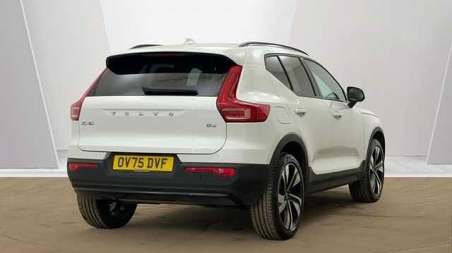 Used Volvo XC40 Ultra 194 HP (142 kW) 2025 White SUV