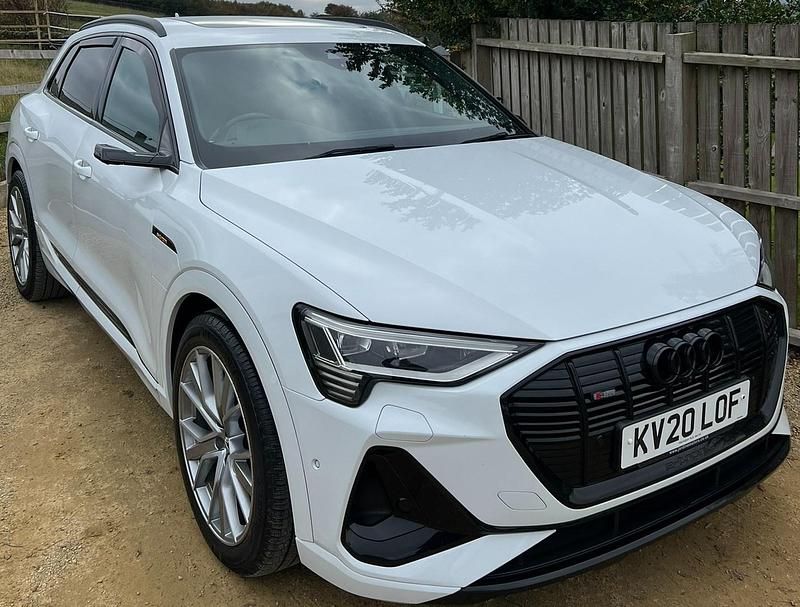 Used Audi e-tron Comfort 230 kW (313 HP) 2020 White SUV
