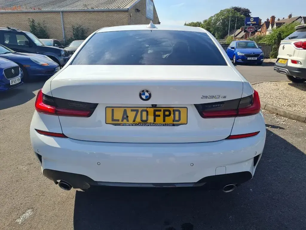 Used BMW 330e M Sport 292 HP (214 kW) 2021 White Sedan