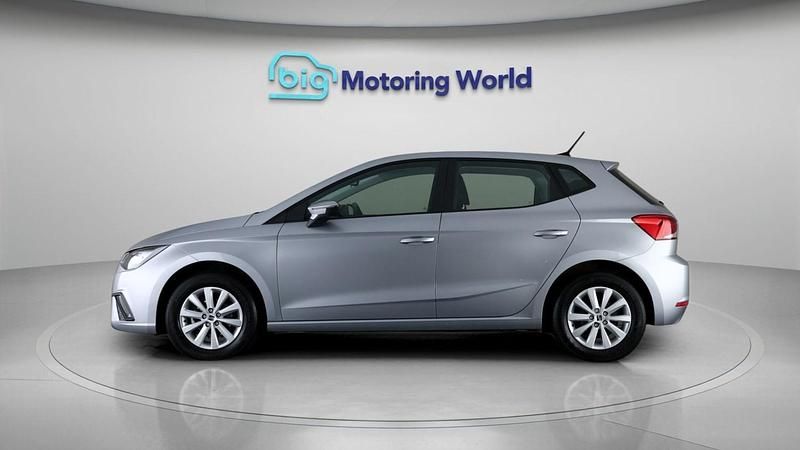 Used Seat Ibiza SE 94 HP (69 kW) 2023 Silver Hatchback