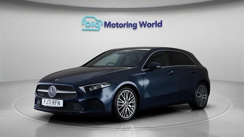 Used Mercedes A150 Executive 150 HP (110 kW) 2021 Blue Hatchback