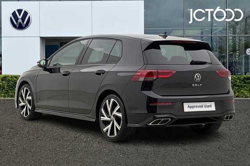 Used VW Golf VIII 130 HP (95 kW) 2023