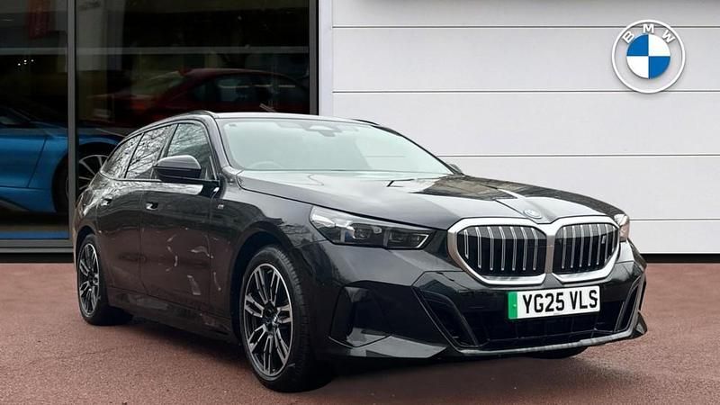 New BMW i5 M Sport 246 kW (335 HP) 2025 Black Estate