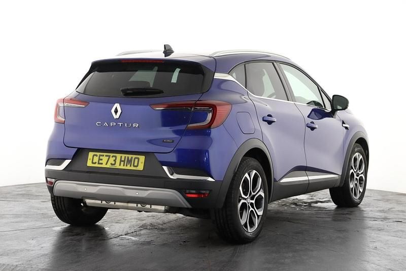 Second-hand Renault Captur Techno 160 CP (117 kW) 2023 Albastru SUV