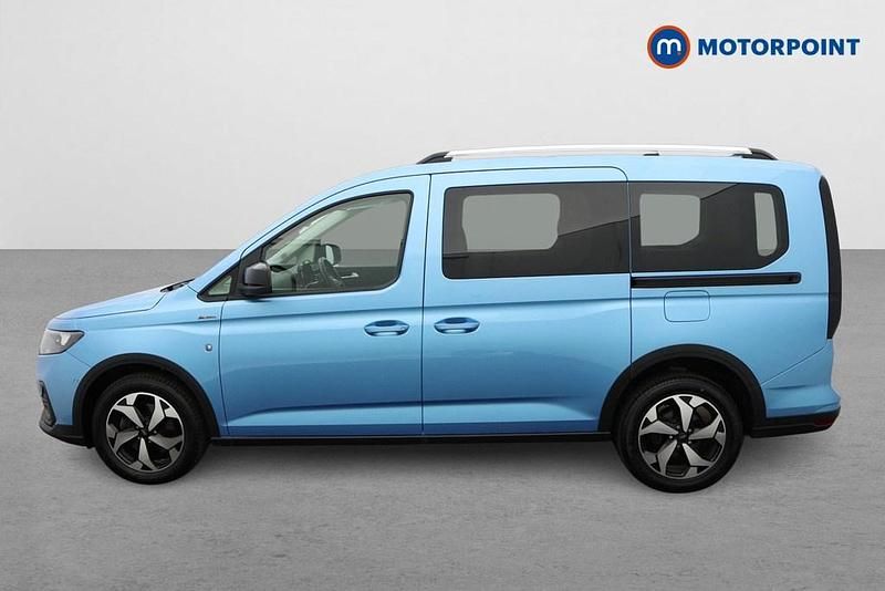 Used Ford Tourneo Connect Active 2023 Blue MPV