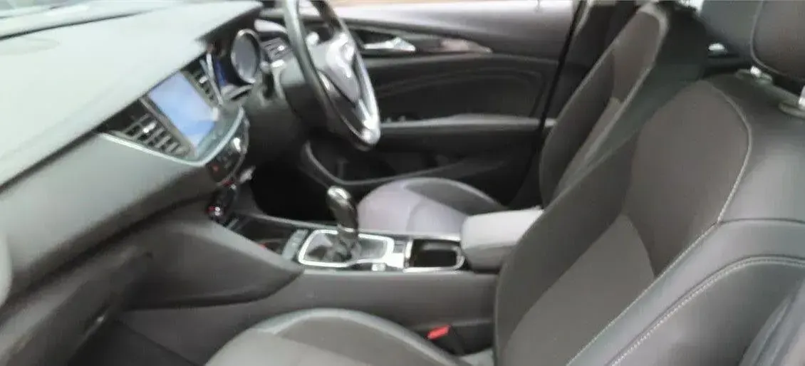 Used Vauxhall Insignia 170 HP (125 kW) 2018 Blue Hatchback
