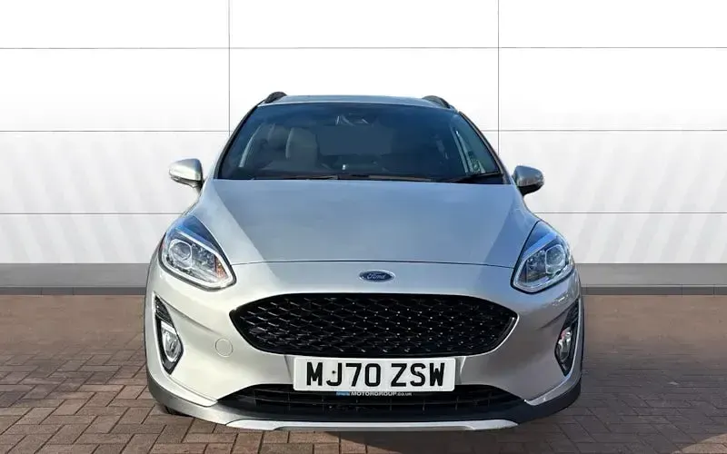 Begagnad Ford Fiesta Active 125 HK (91 kW) 2021 Silver Halvkombi