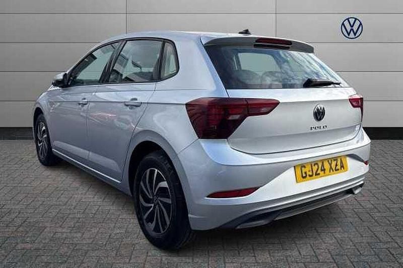Used VW Polo Life 95 HP (69 kW) 2024 Silver Hatchback
