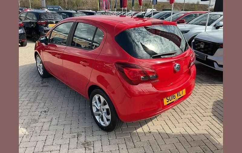 Used Vauxhall Corsa 73 HP (53 kW) 2016 Red Hatchback