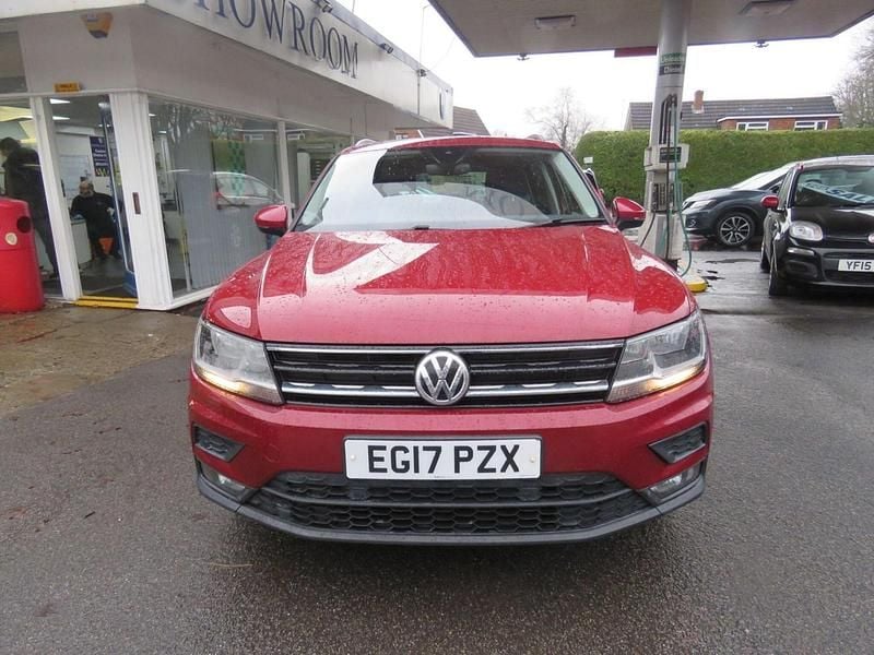 Used VW Tiguan SE 150 HP (110 kW) 2017 Red SUV