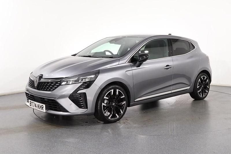 Used Renault Clio V Techno 145 HP (106 kW) 2024 Grey Hatchback