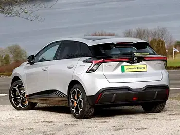 New MG MG4 EV 319 kW (435 HP) 2026 Metallic  cosmic silver Hatchback