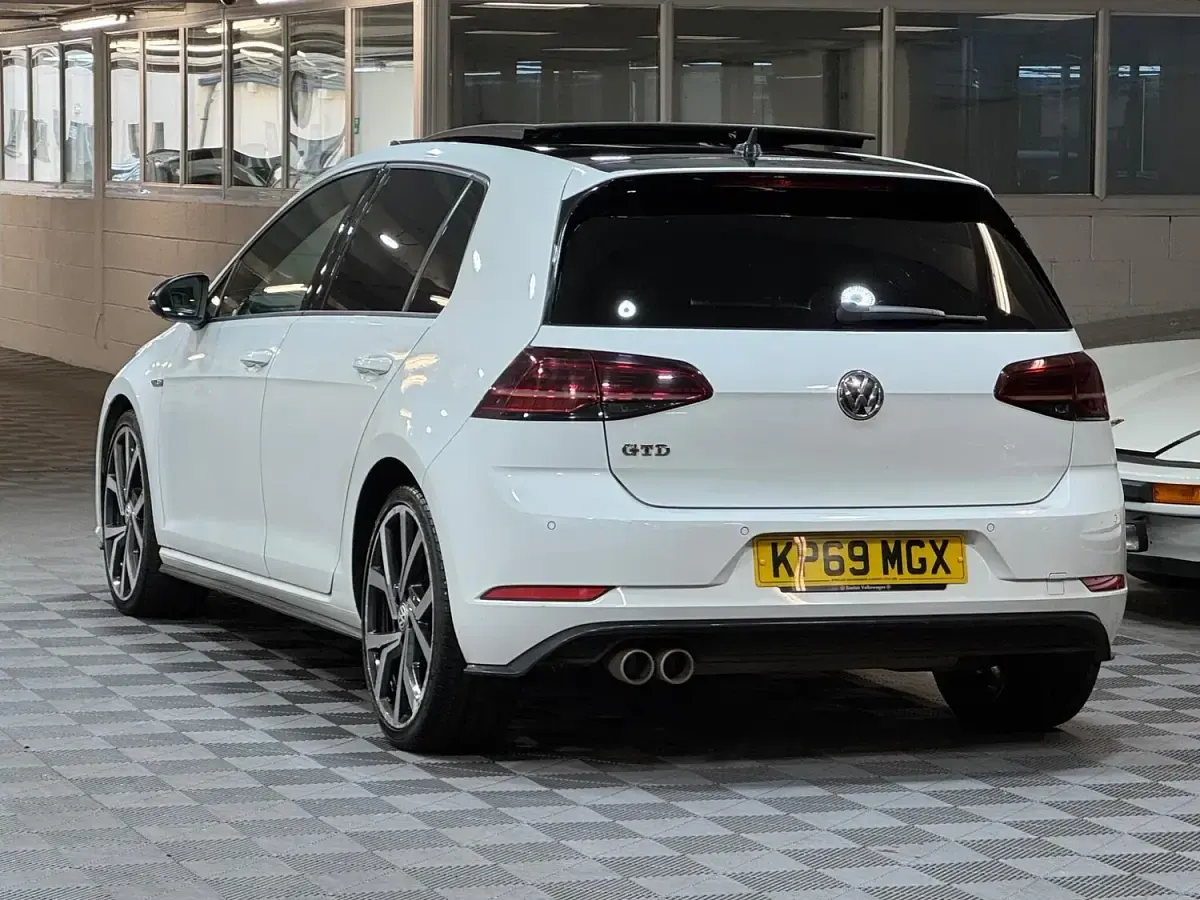 Used VW Golf VII GTD 2019 White Hatchback