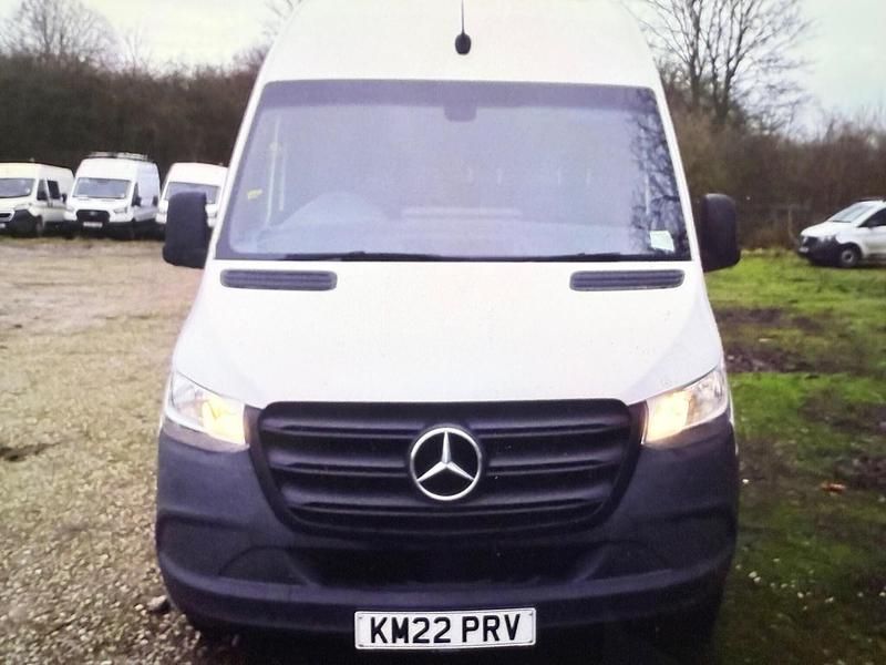 Begagnad Mercedes Sprinter Progressive 148 HK (108 kW) 2022 Vit Van