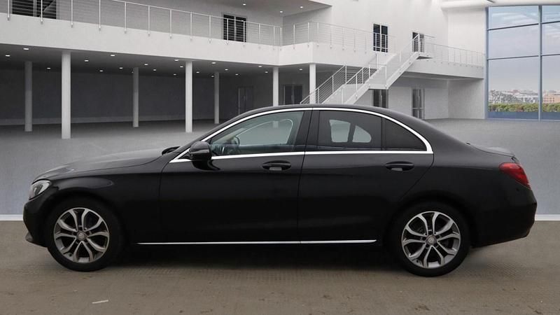 Second-hand Mercedes C200 136 CP (100 kW) 2016 Negru Berlinǎ