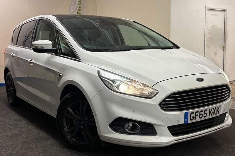 White Used 2015 Ford S-MAX Titanium MPV | £6,750 (Fair price) - Image 1/1
