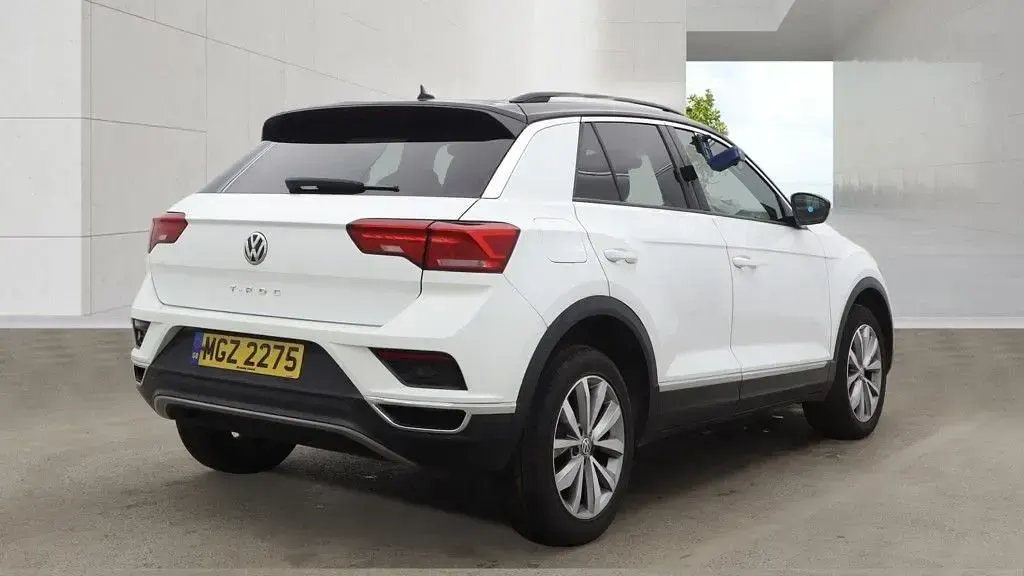 Used VW T-Roc Design 115 HP (84 kW) 2019 White SUV