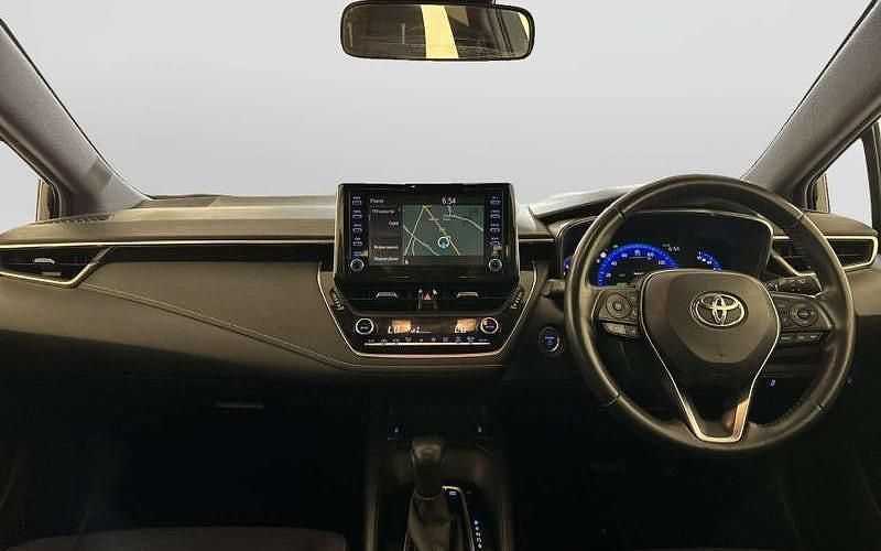 Used Toyota Corolla 122 HP (89 kW) 2021 Black Estate