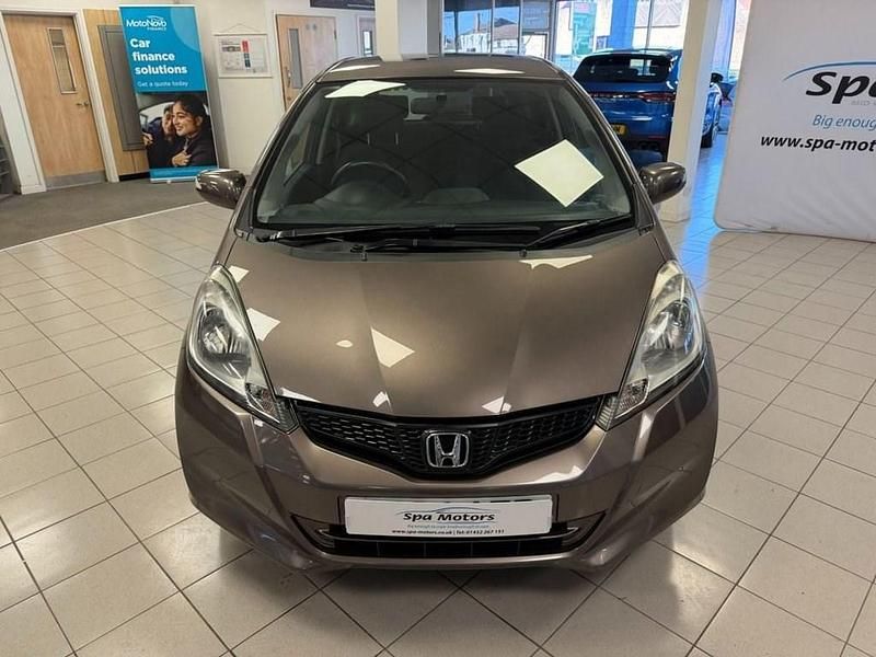 Used Honda Jazz ES 99 HP (72 kW) 2014 Brown Hatchback