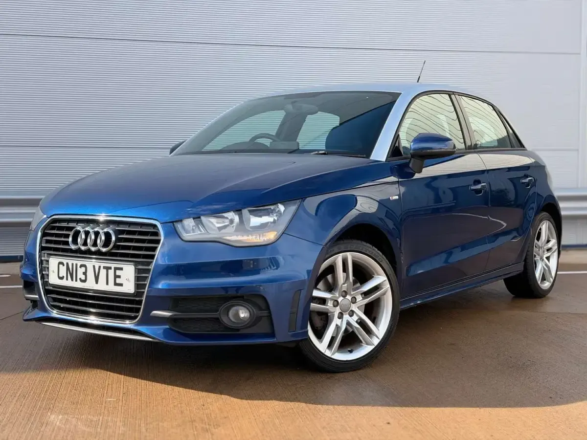 Begagnad Audi A1 Sportback S-Line 2013 Blå Halvkombi