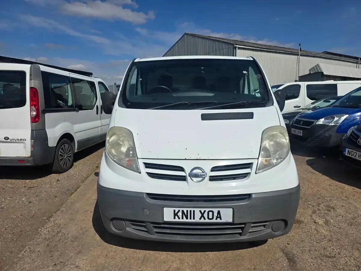 Used Nissan Primastar SE 115 HP (84 kW) 2011 White MPV