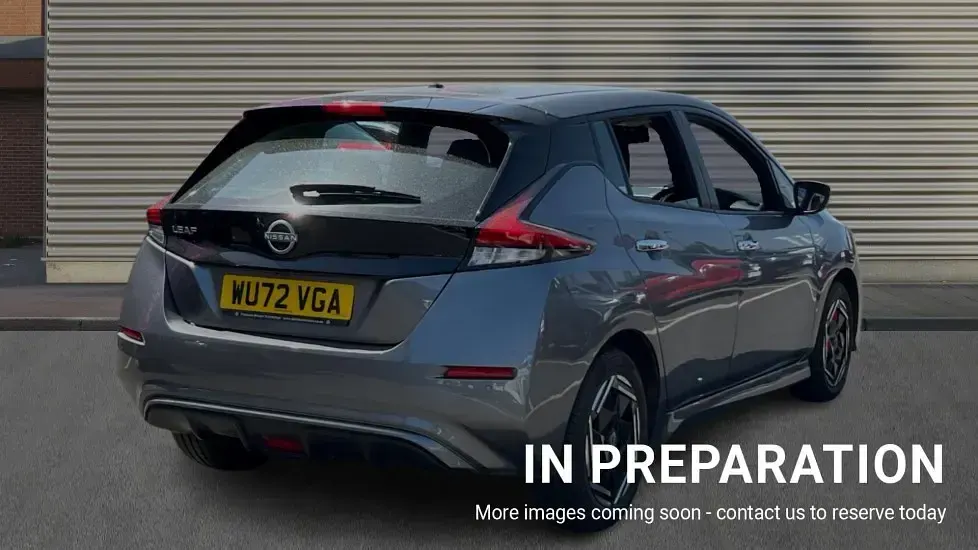 Used Nissan Leaf Acenta 110 kW (150 HP) 2022 Grey Hatchback