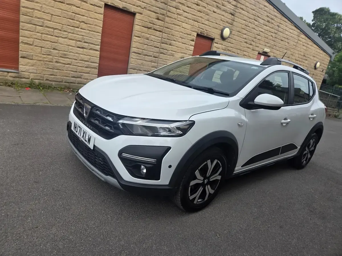 Used Dacia Sandero Prestige 2021 White Hatchback